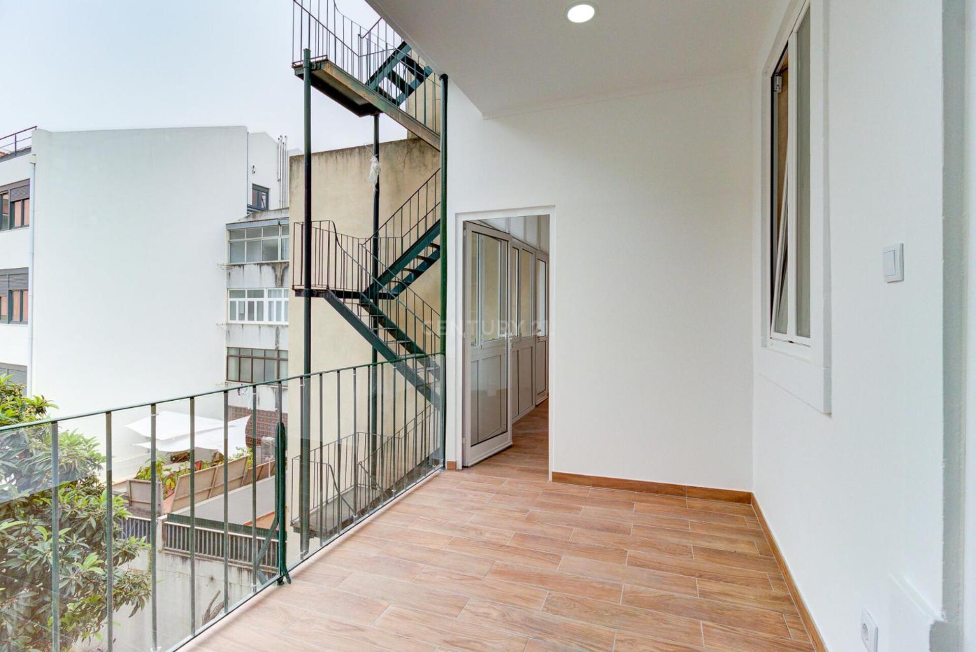 Quarto Aconchegante Com Janela E Vista Para Cidade Habitación en casa particular *